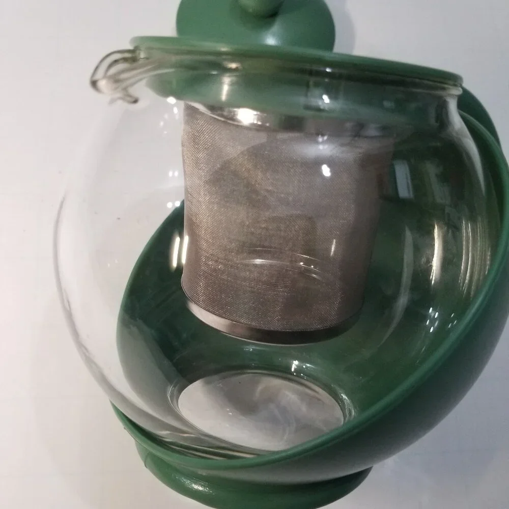 Tea maker (2 total). One in green and the other in ligher green - Picture 10 of 11